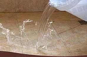 瓜州漏水维修 免砸砖防水材料该如何施工
